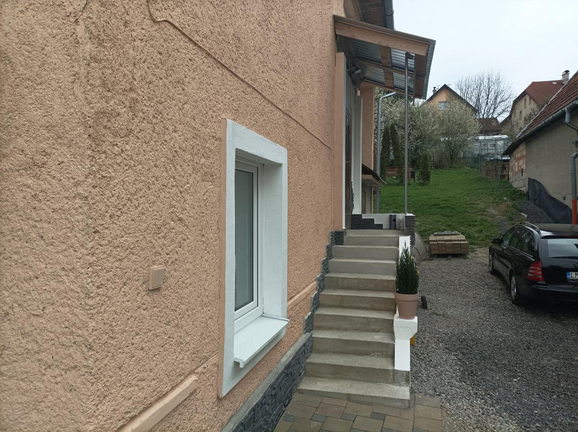 Appartement Za Ohradami à Závažná Poruba Extérieur photo