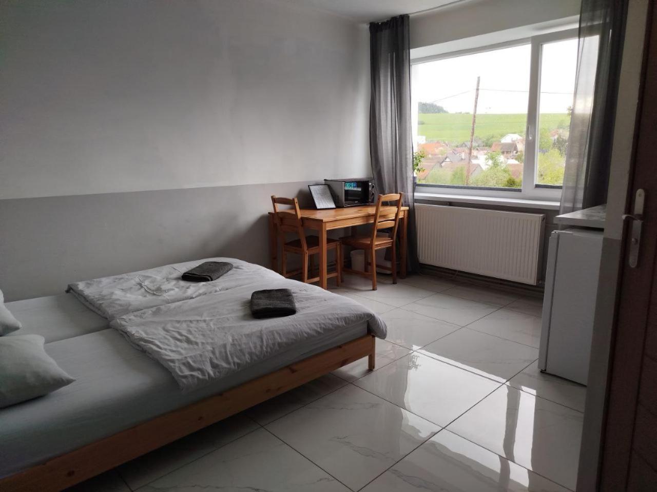 Appartement Za Ohradami à Závažná Poruba Extérieur photo
